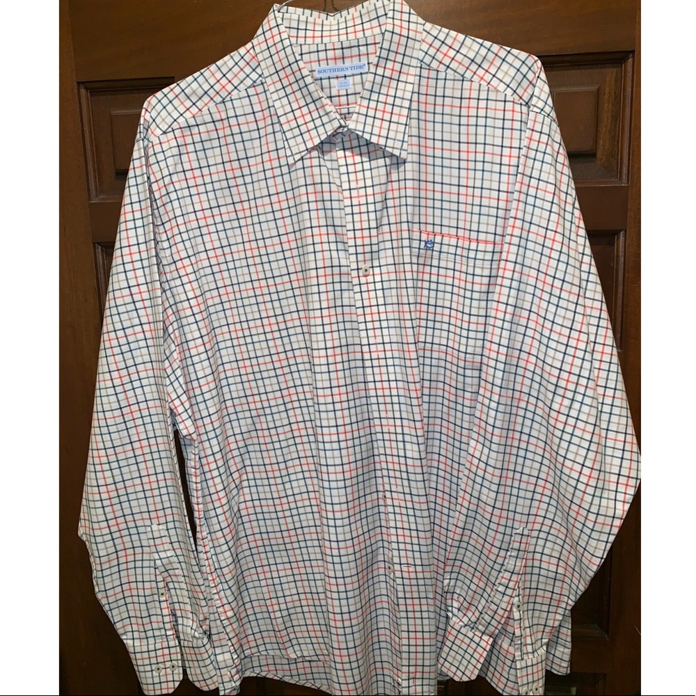 Men’s dress shirt
